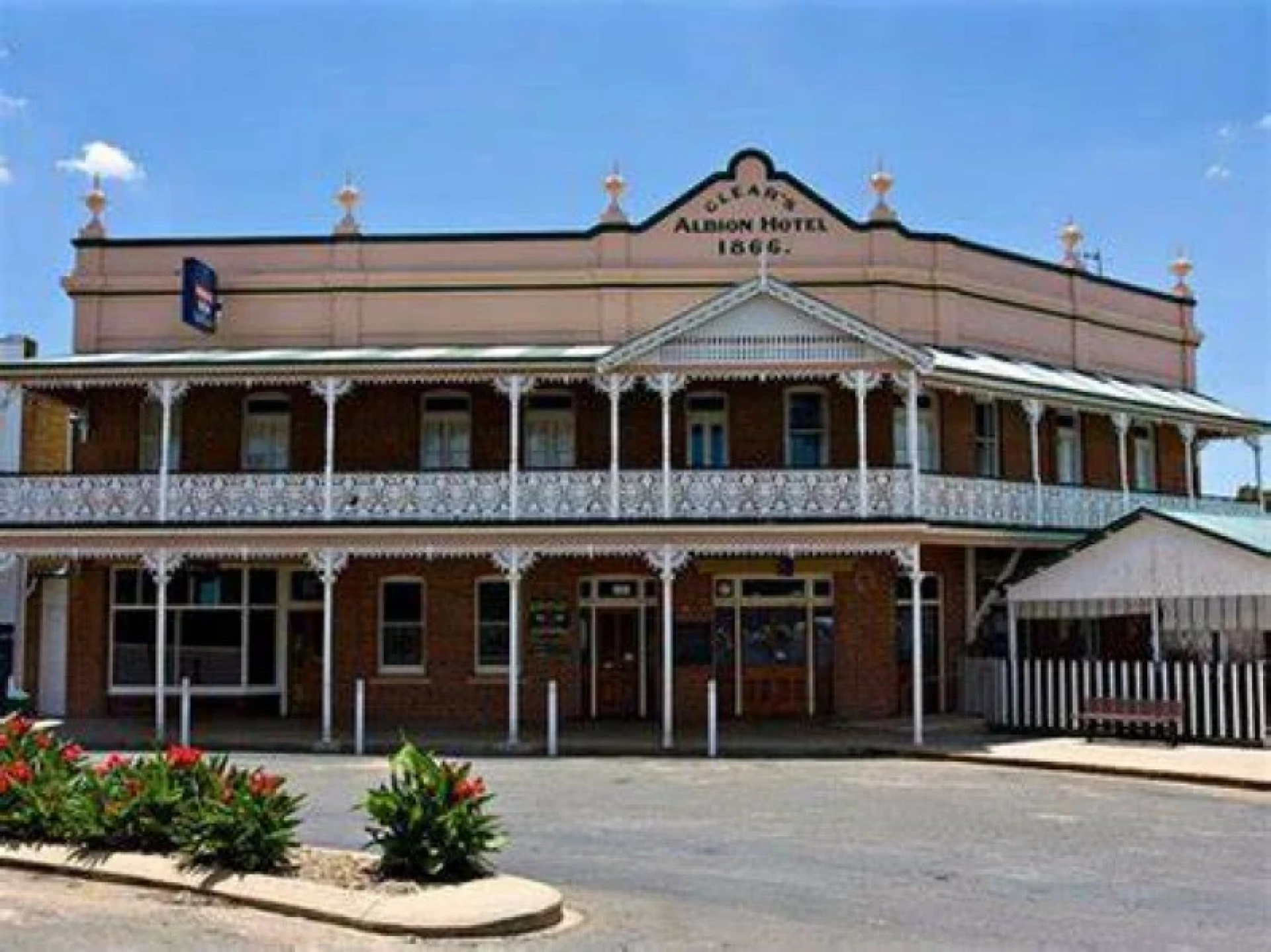 Albion Hotel