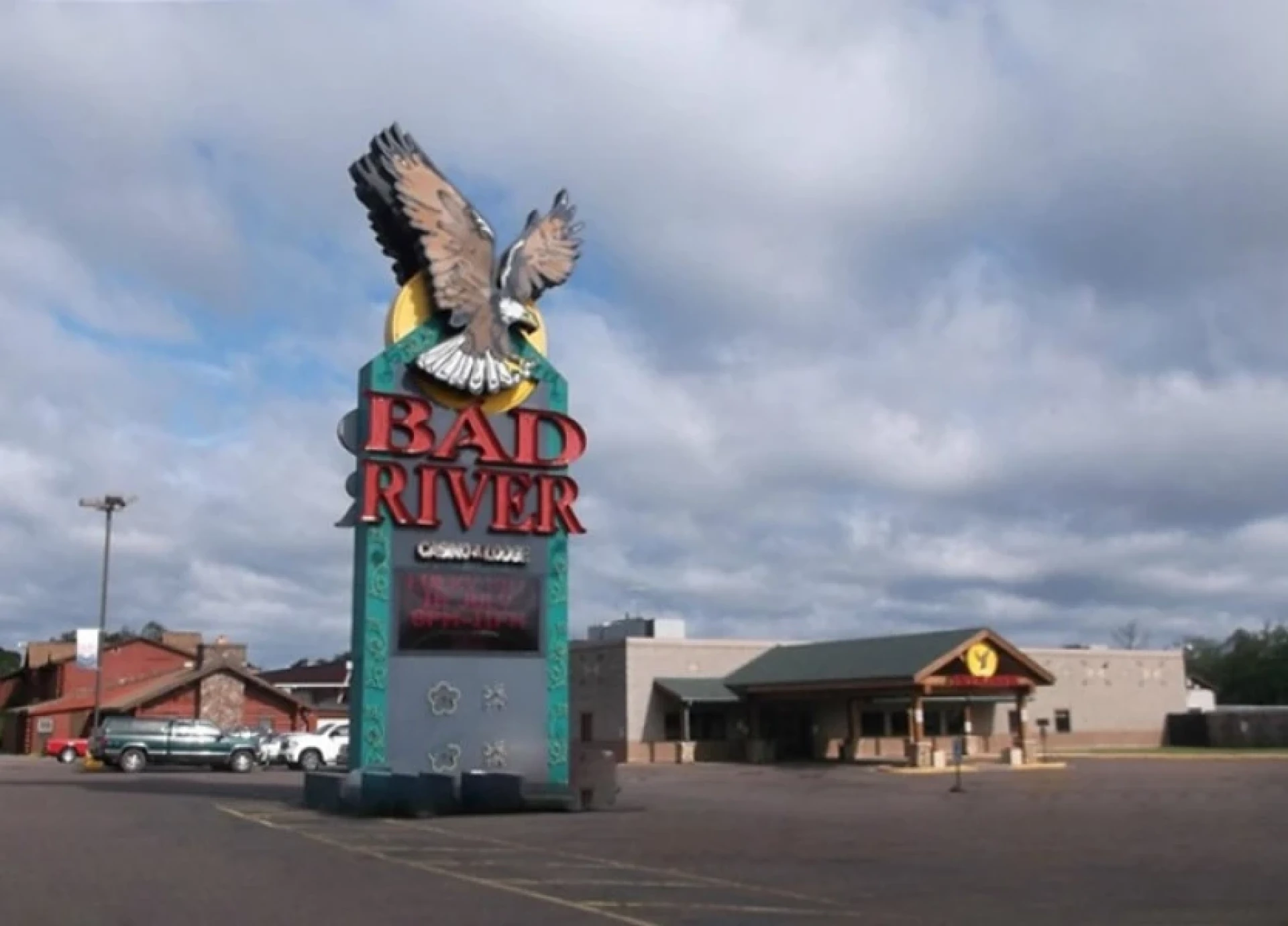 Bad River Lodge & Casino 