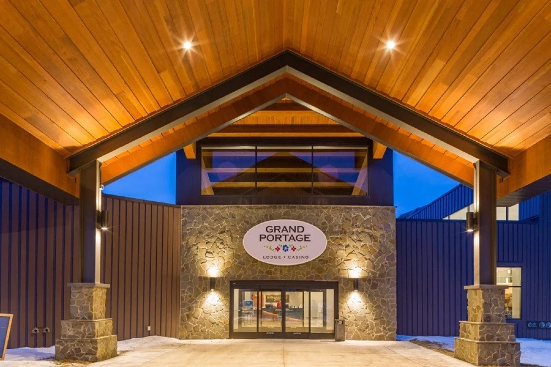 Grand Portage Lodge & Casino