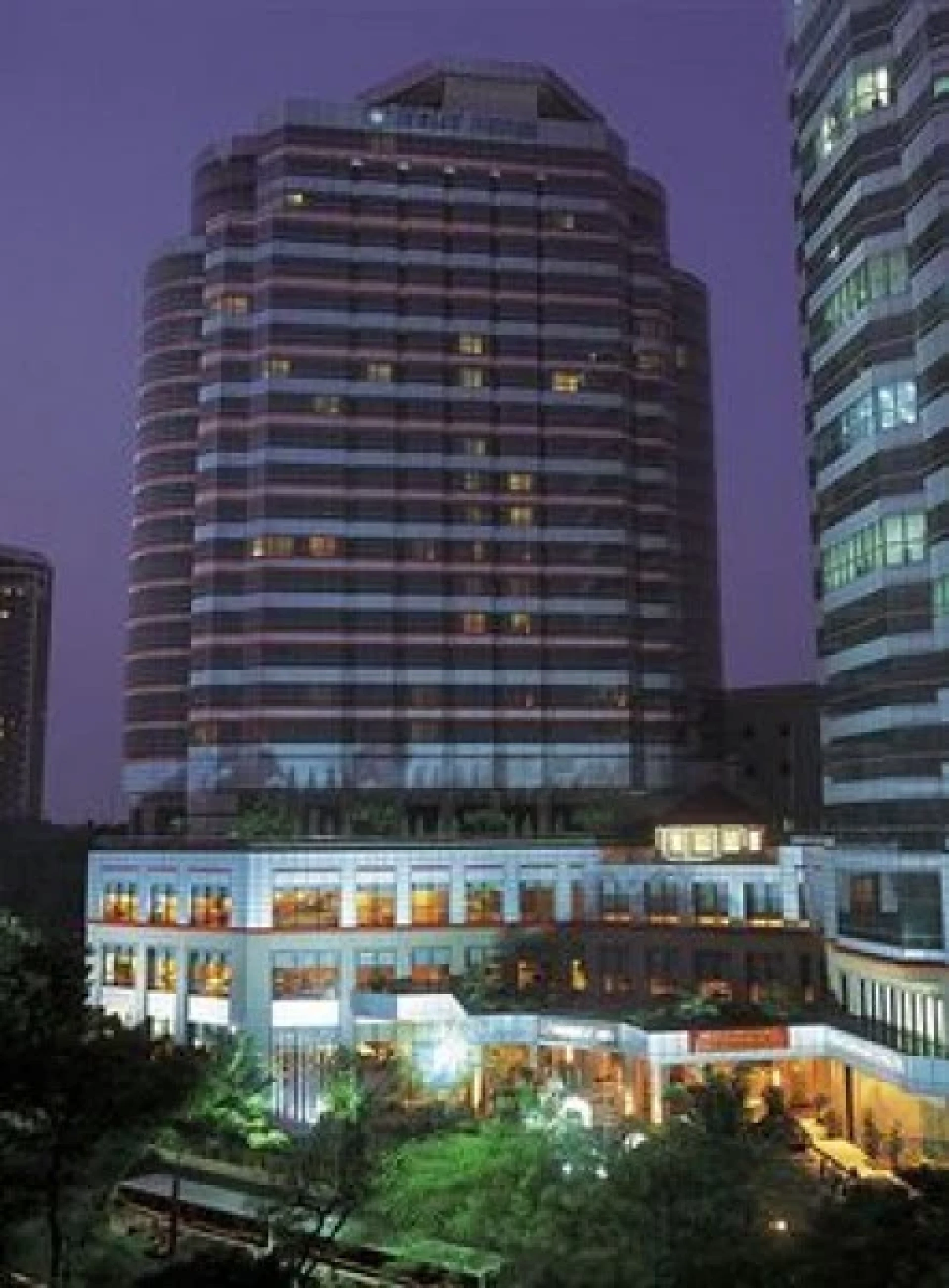 Stardust E-Gaming Club at Melia Hanoi